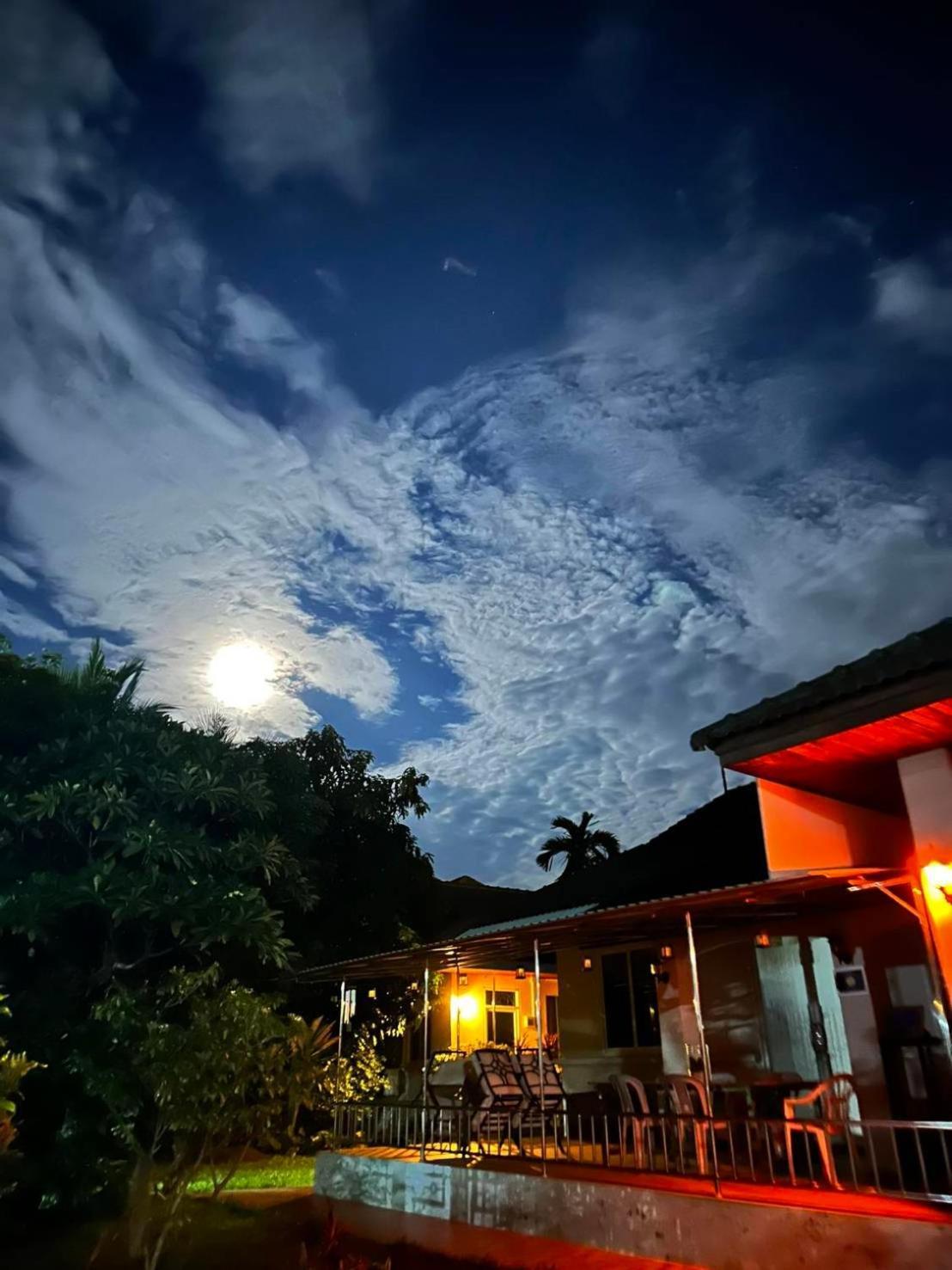 Nuch'S Apple Guest House Si Bun Ruang Exterior photo