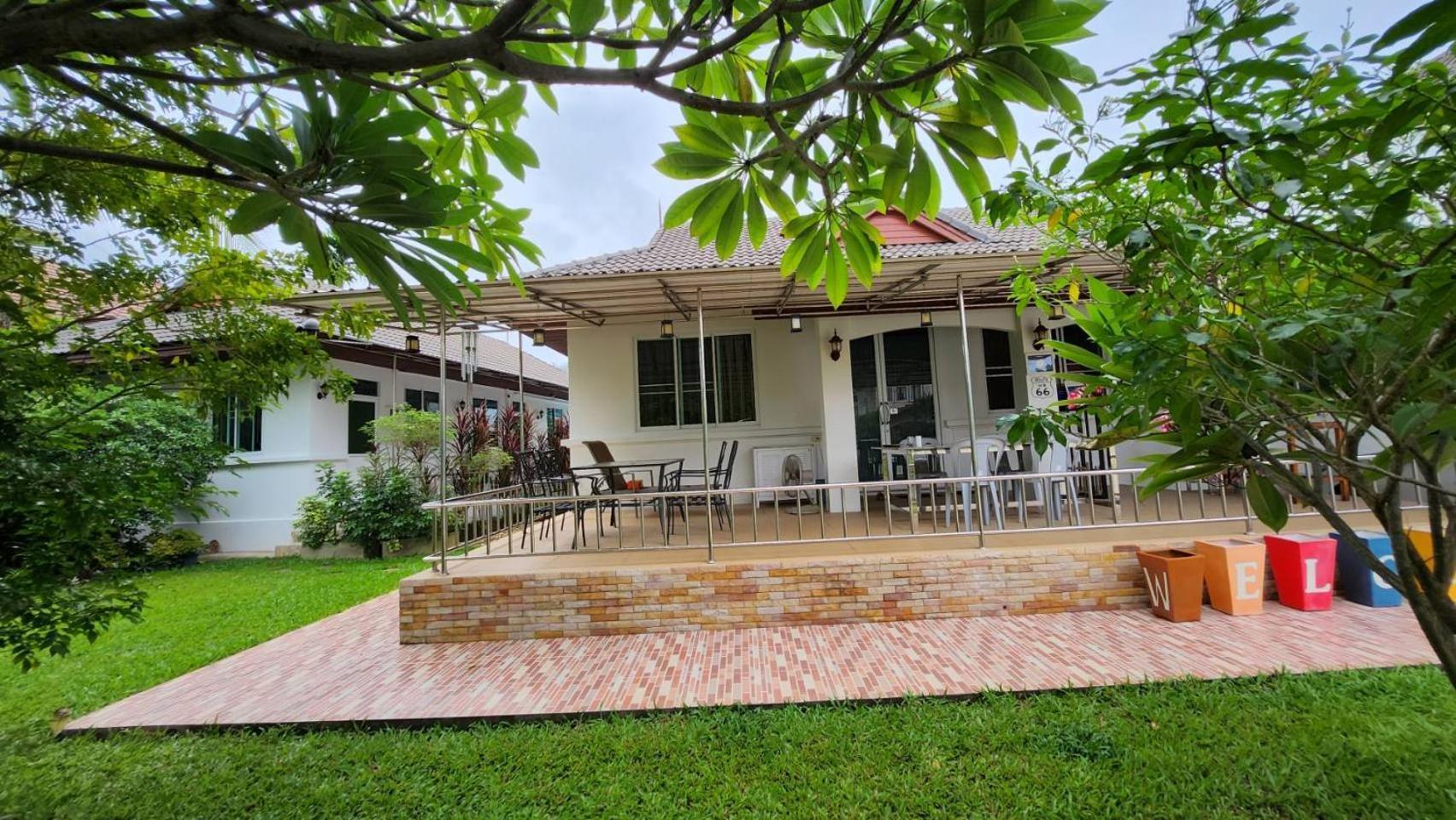 Nuch'S Apple Guest House Si Bun Ruang Exterior photo